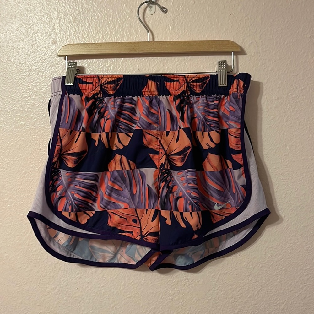Nike Running Shorts Size Large